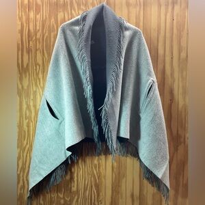 Talbots Cape / Shawl